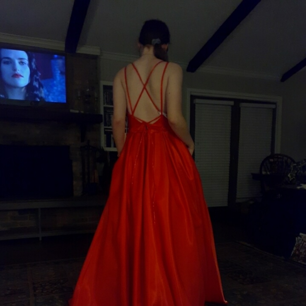 Prom dress - Picture 3 of 3